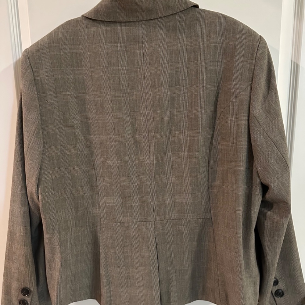 Jacket - Picture 7 of 7